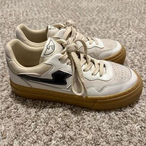 Pearl S Strike Stepney Workers Club Shoe